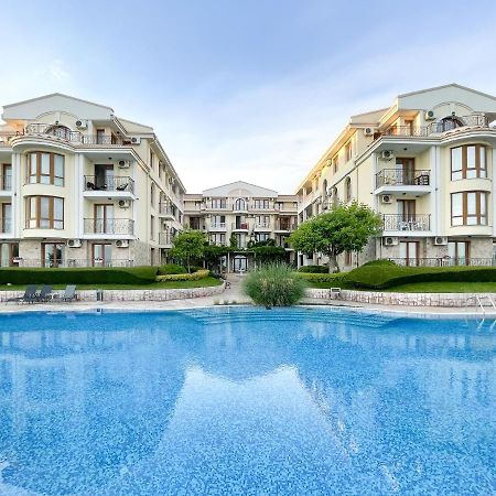 Royal Bay Apartments With Self Check-In Sveti Vlas Exterior foto